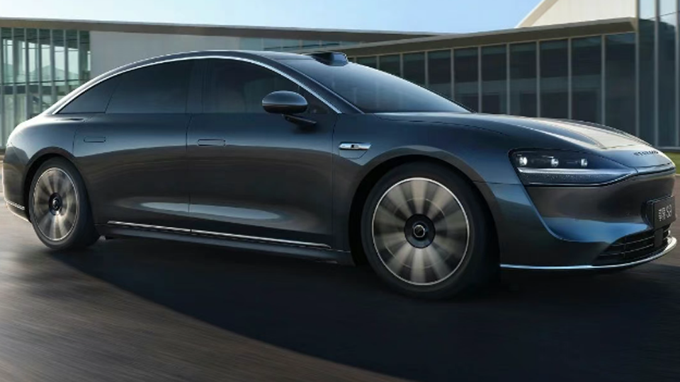 享界S9，荣获中汽中心三项测试五星大满贯